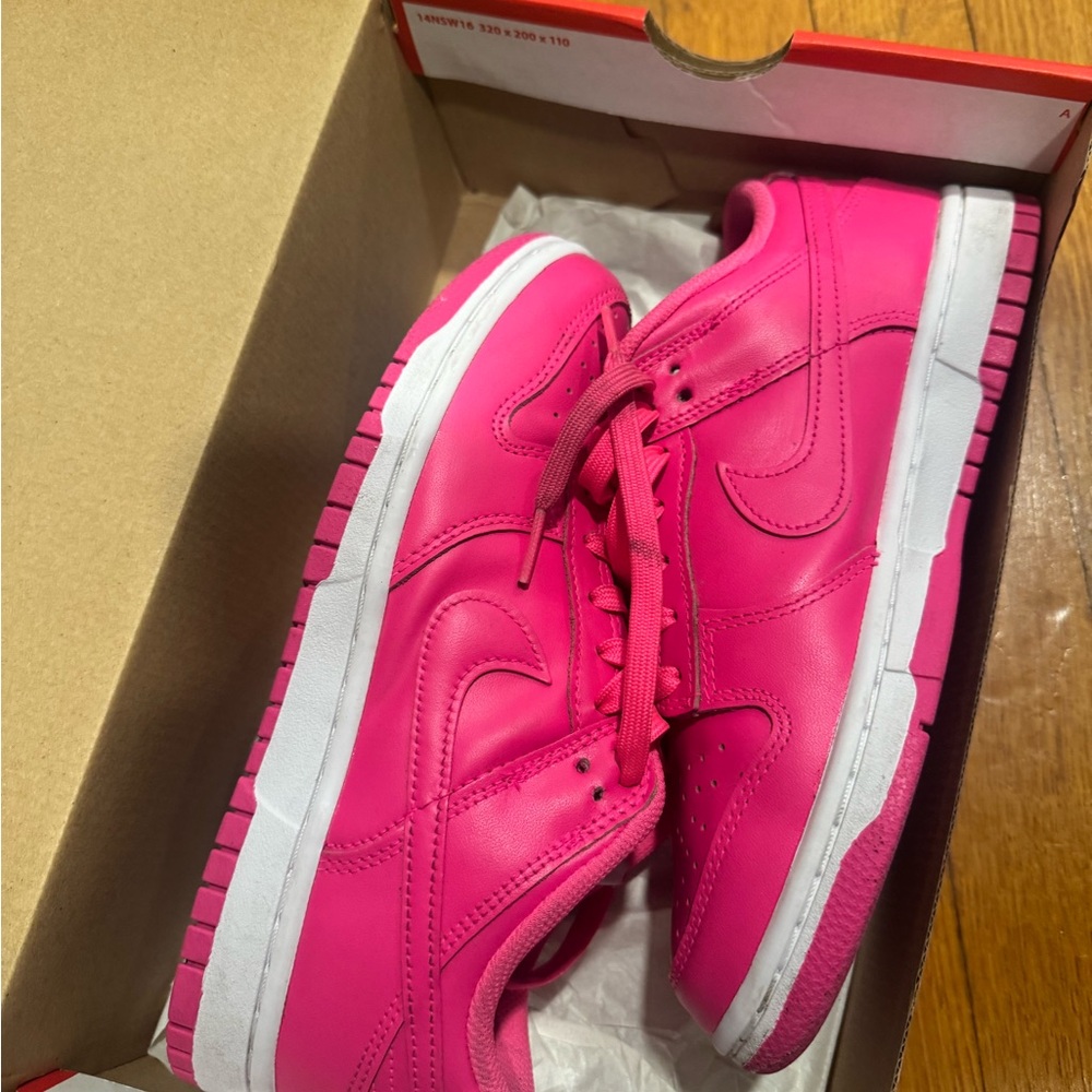 Nike Women's Dunk Low HyperPink